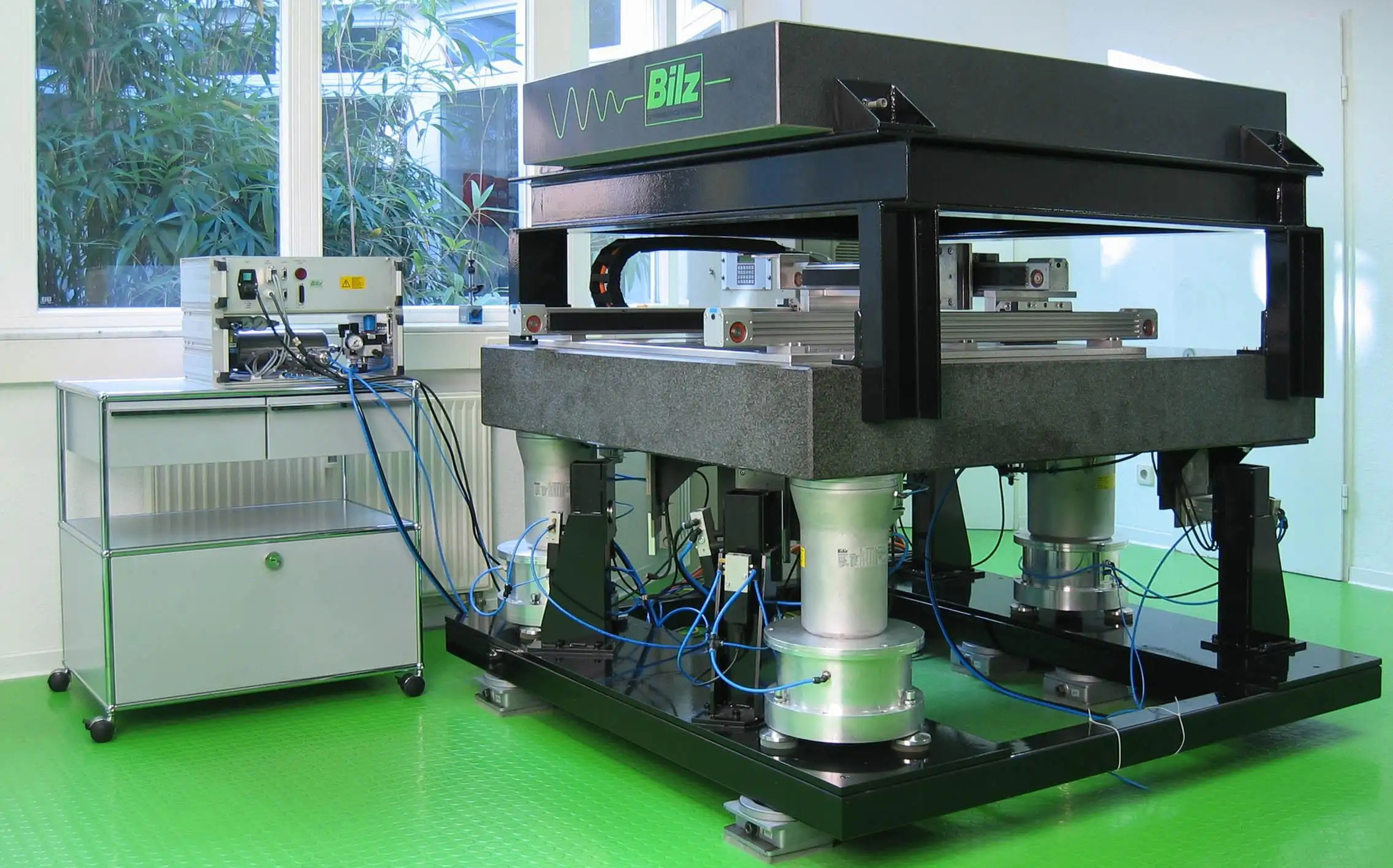 機(jī)械設(shè)備:精密儀器全國(guó)氣墊車運(yùn)輸方案